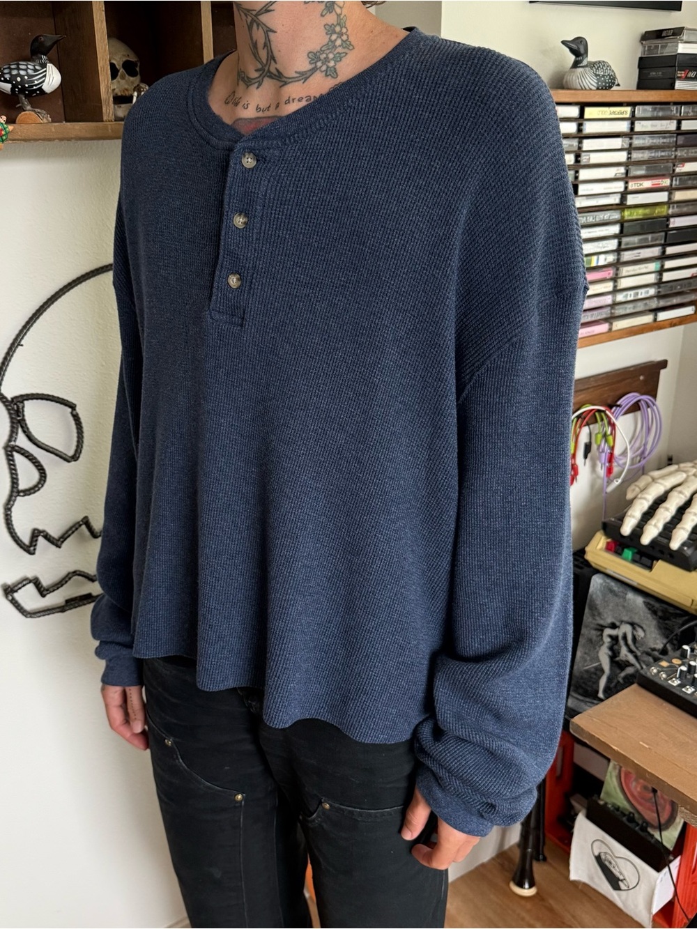 Vintage 2000s Navy Blue Cropped Boxy Henley Cotton Thermal ~ Size XXL - Picture 4 of 8
